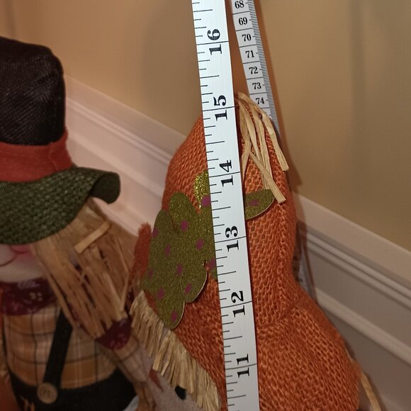 Halloween Autumn Scarecrows and Pumpkins - Picture 6 of 11